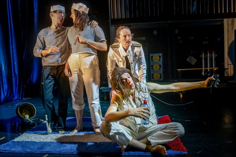 Die Stiere, Theaterhaus Jena – Szenenfoto 29