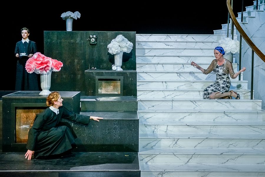 Die Zofen, Theaterhaus Jena – Szenenfoto 15