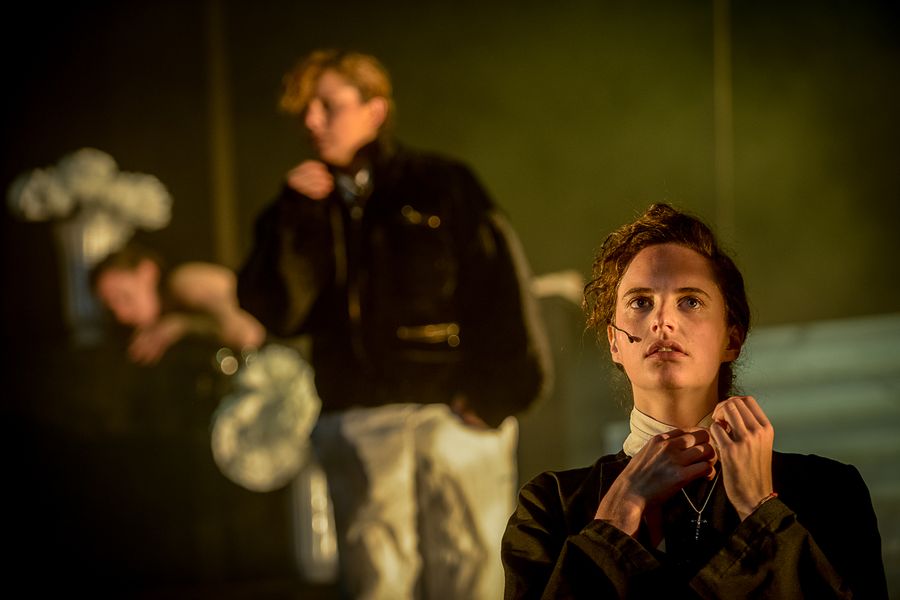 Die Zofen, Theaterhaus Jena – Szenenfoto 19