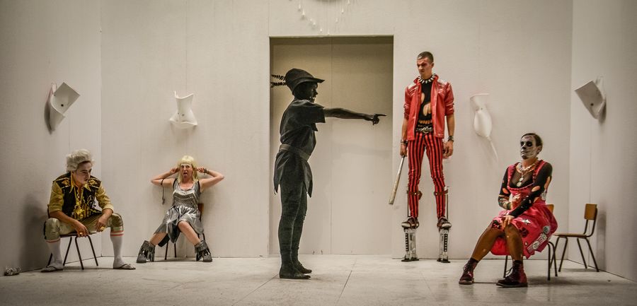 Raufaser und Randale, Theaterhaus Jena – Szenenfoto 6