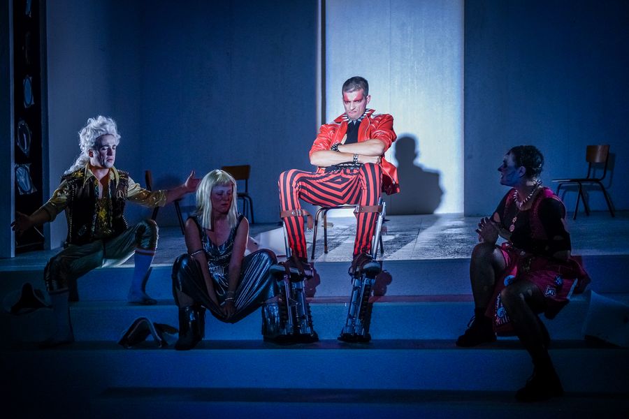 Raufaser und Randale, Theaterhaus Jena – Szenenfoto 12